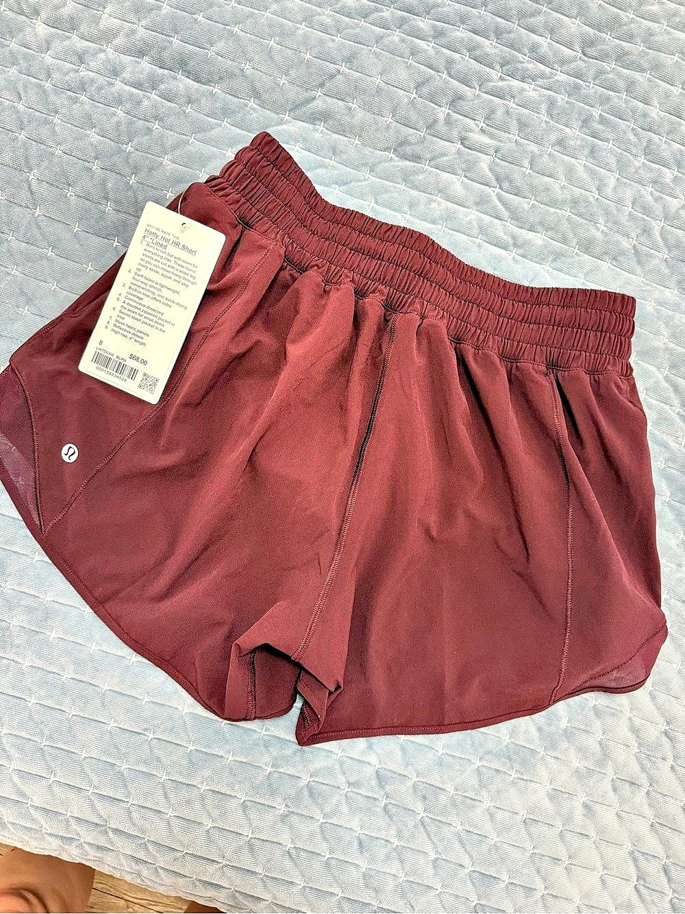 lululemon Hotty Hot High-Rise Short 4" *Lined Burgundy Waist 4 - Picture 2 of 4